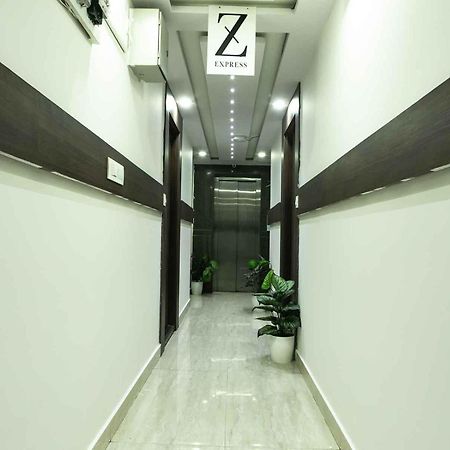 Z Express Enzyme Hotel Bangalore Buitenkant foto