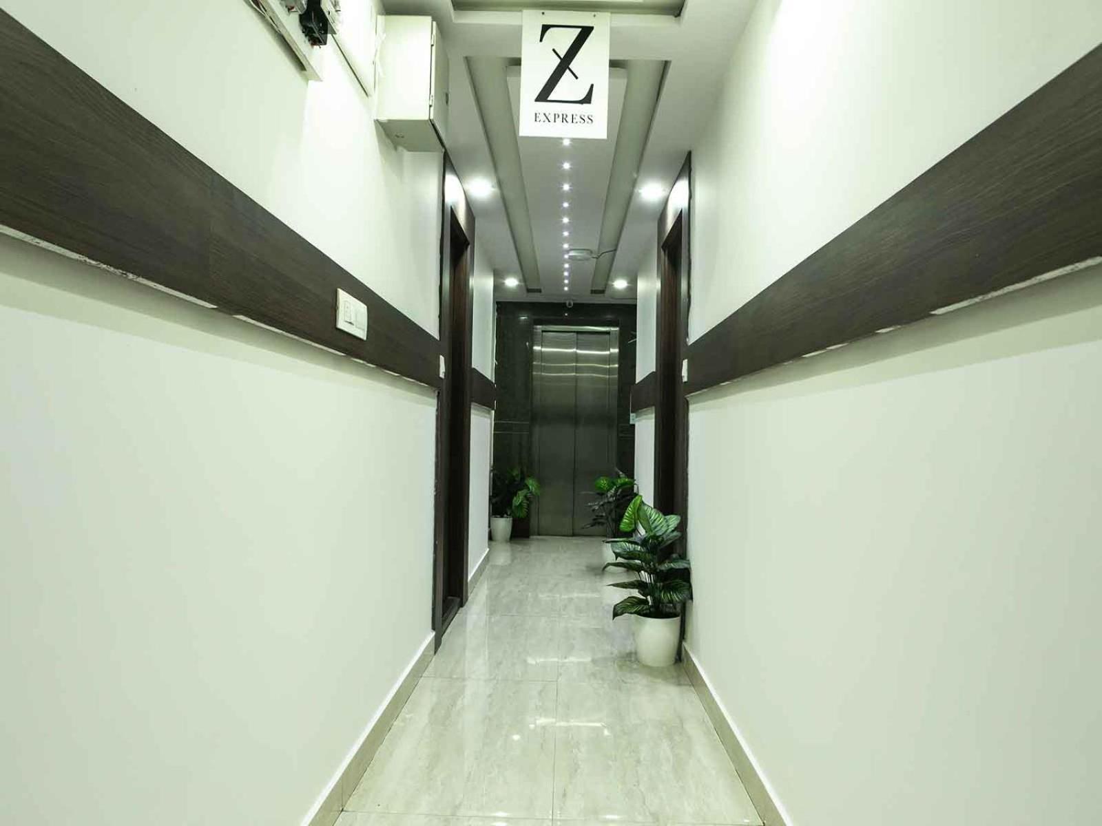 Z Express Enzyme Hotel Bangalore Buitenkant foto