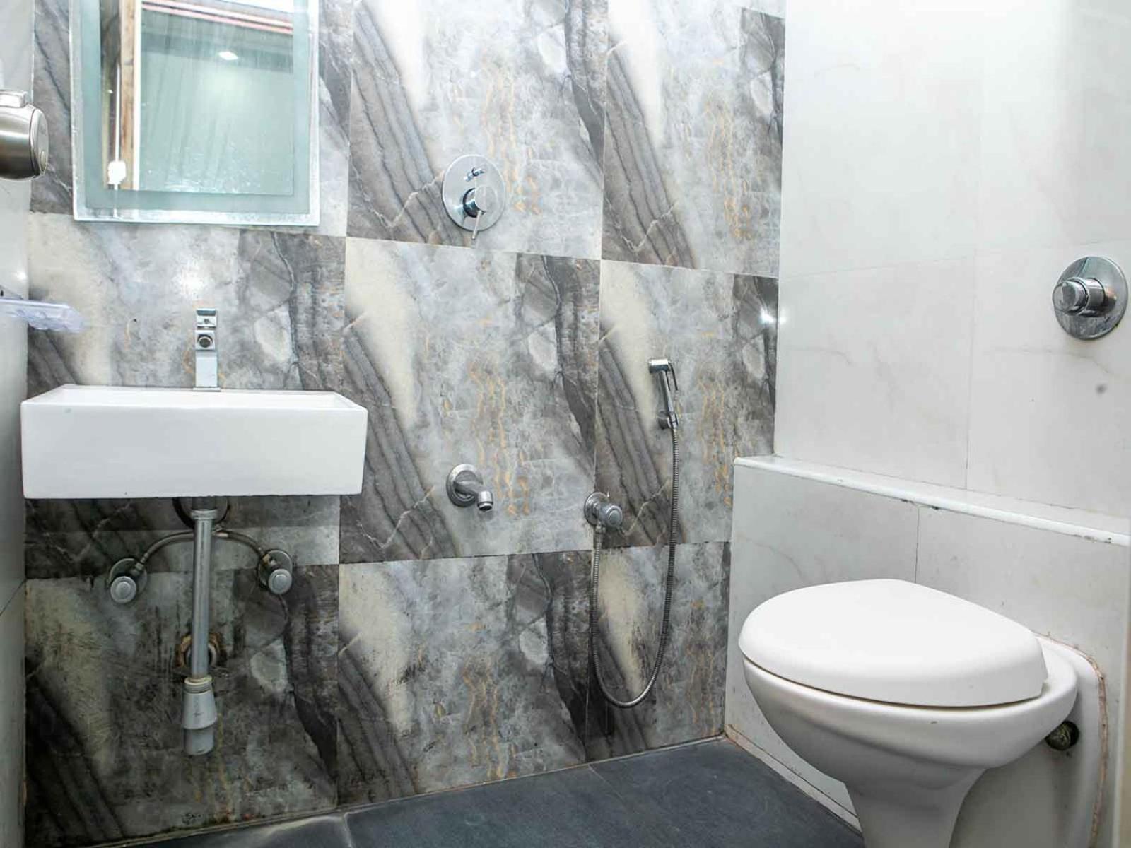 Z Express Enzyme Hotel Bangalore Buitenkant foto