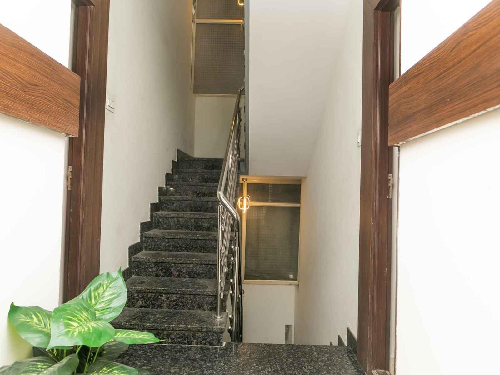 Z Express Enzyme Hotel Bangalore Buitenkant foto